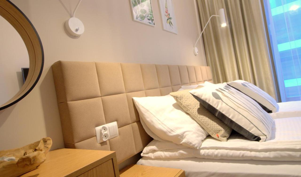 Irs Royal Apartments Apartamenty Irs Bursztynowa กดัญสก์ ภายนอก รูปภาพ
