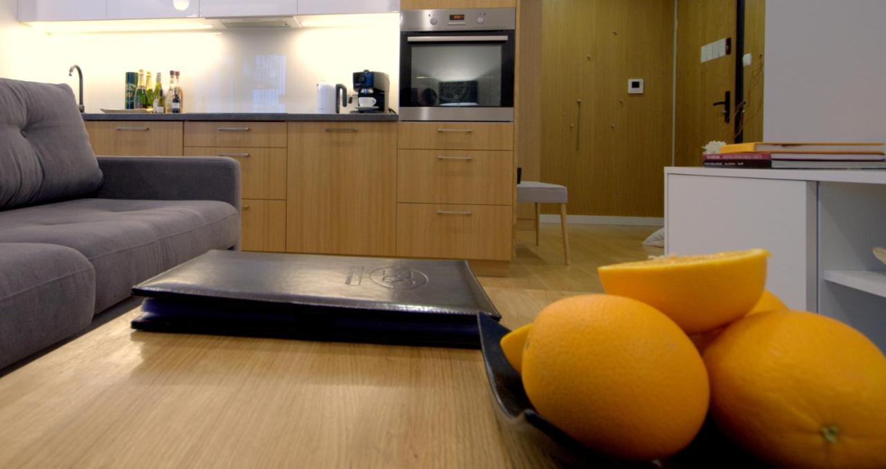 Irs Royal Apartments Apartamenty Irs Bursztynowa กดัญสก์ ภายนอก รูปภาพ